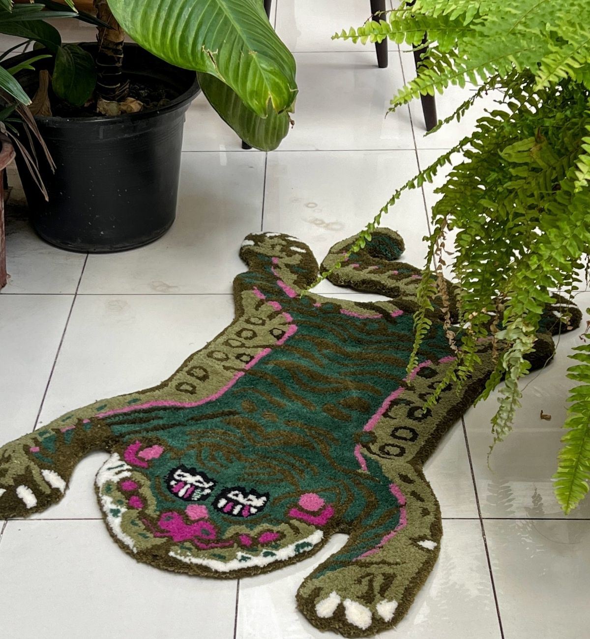 AADIRUGS
