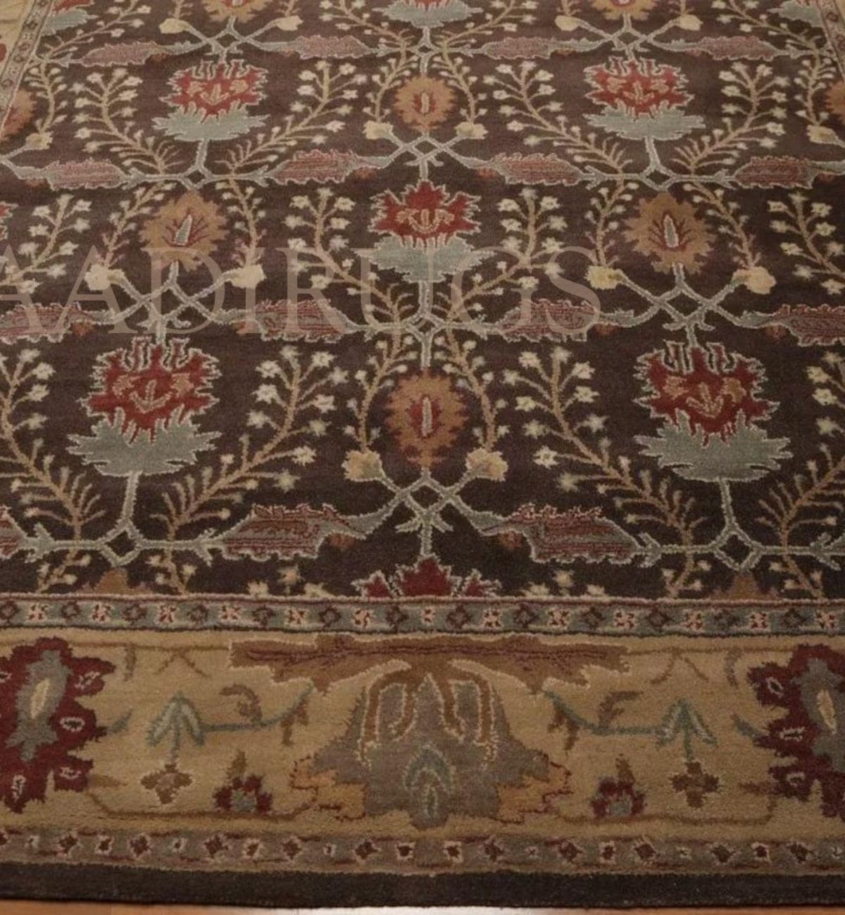 Hand Tufted Traditional Rug AT171