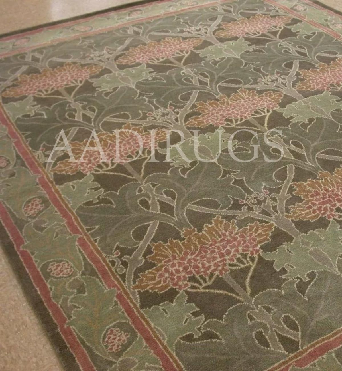 Hand Tufted Traditional Rug AT174