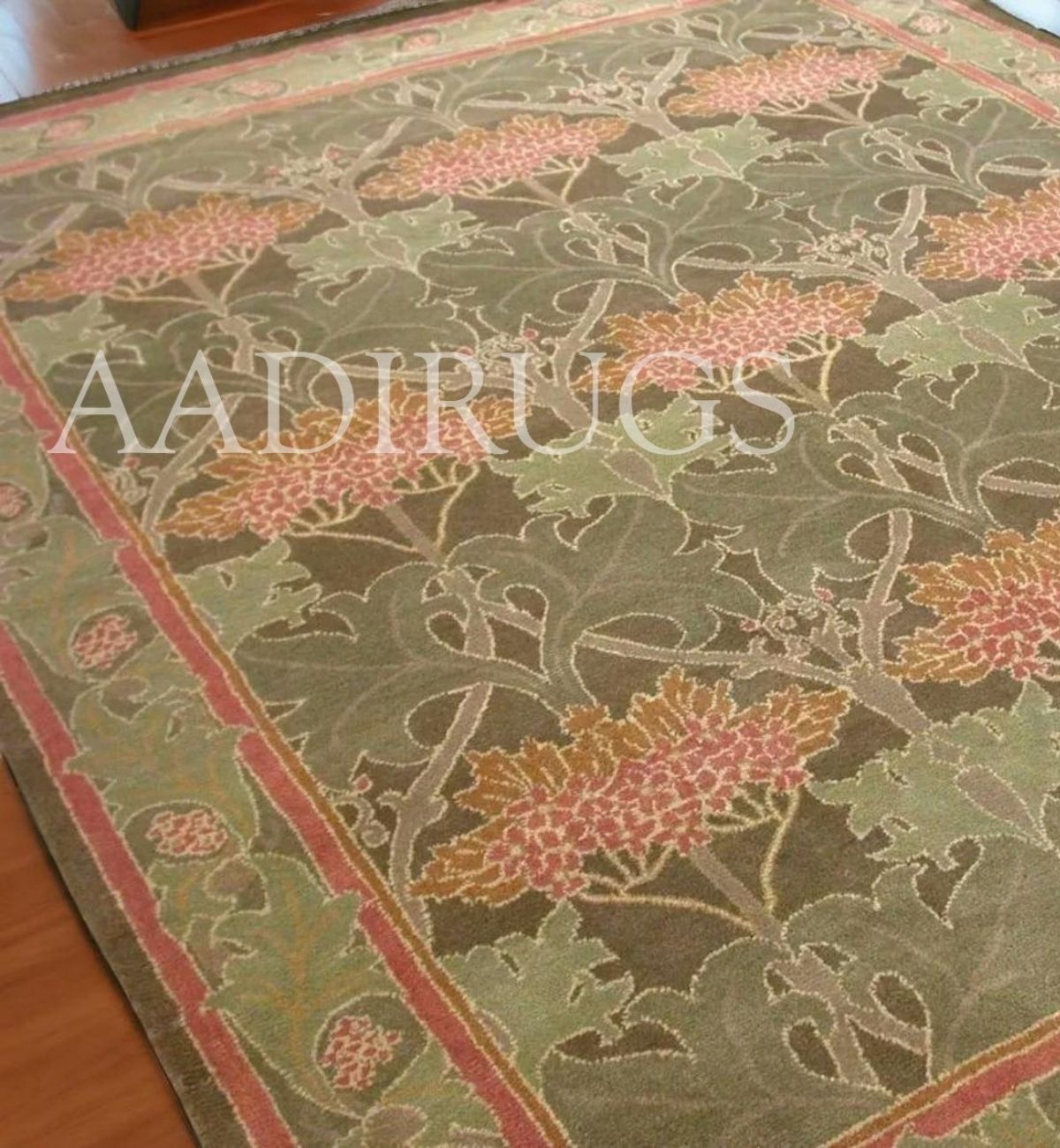 Hand Tufted Traditional Rug AT174