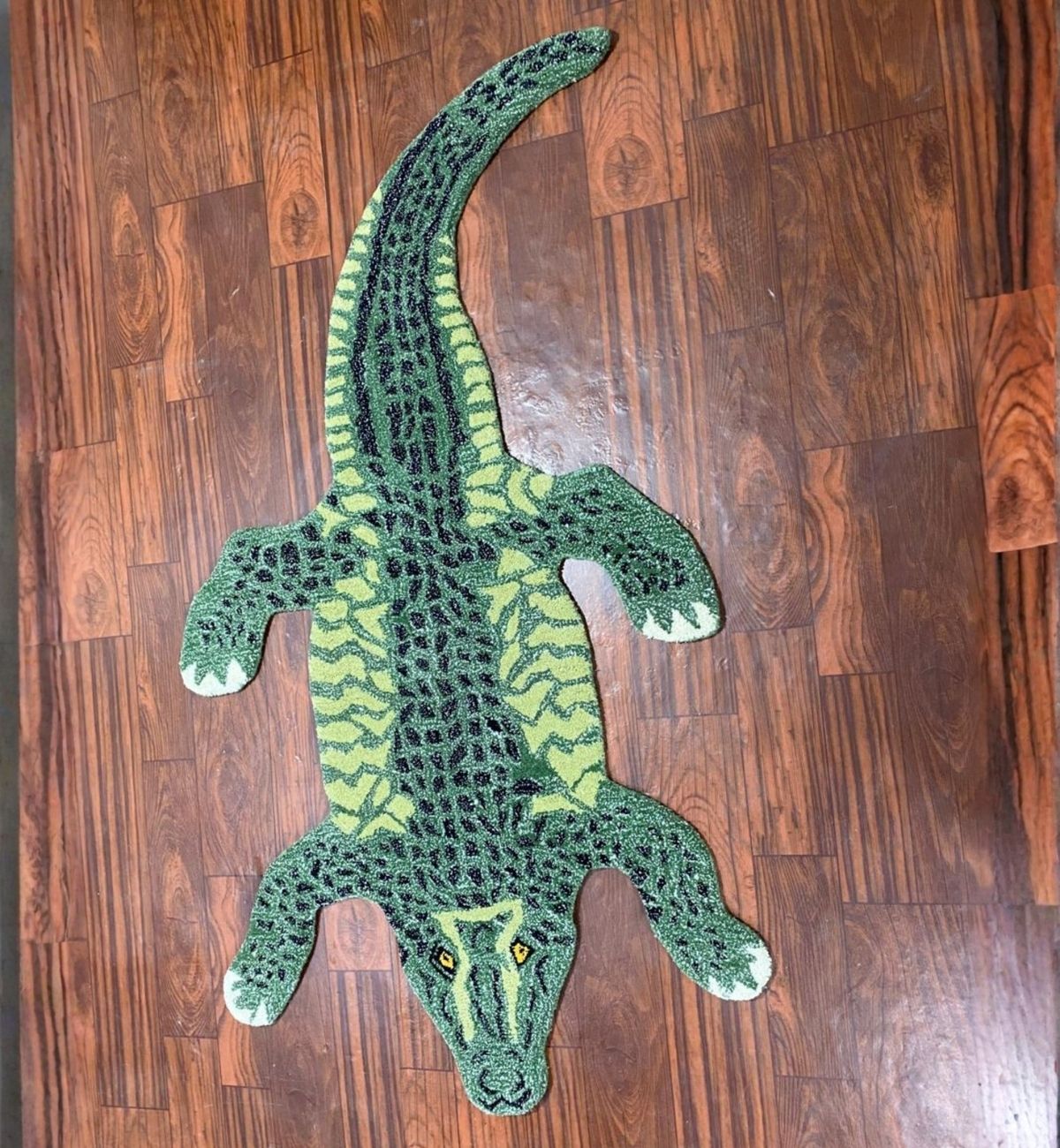 Handtufted Animal Rug Crocodile-shaped-Dark Green-AT28