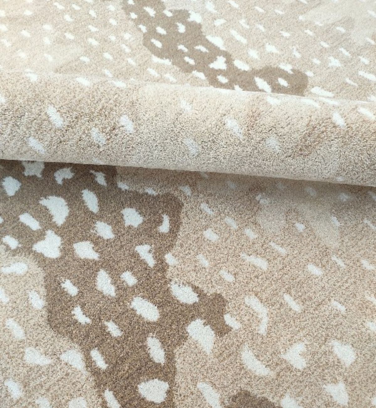 Hand Tufted Traditional Rug AT615