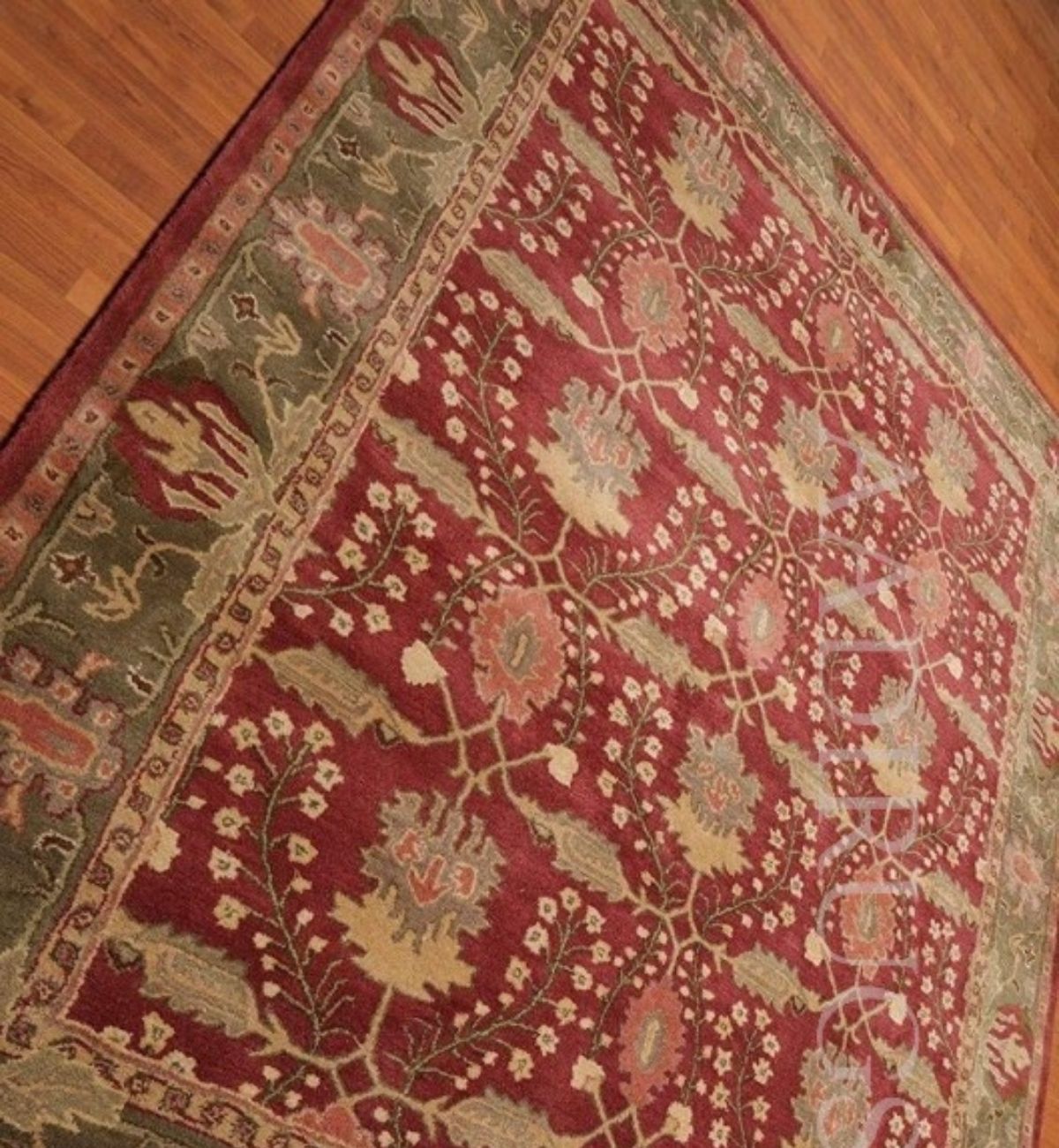 Hand Tufted Traditional Rug AT617